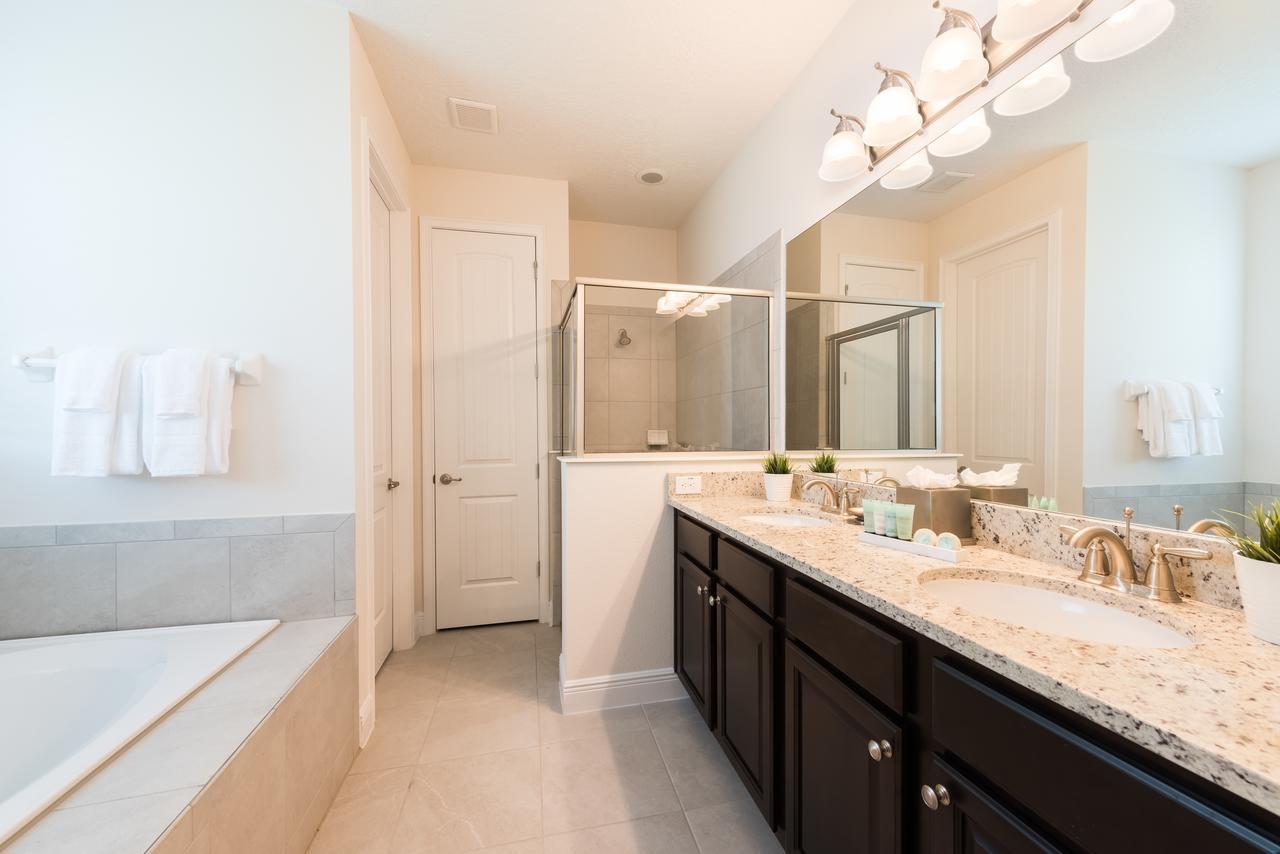 Fabulous Home By Rentyl Near Disney With Private Pool, Movie Room, Themed Rooms & Resort Amenities At Encore Resort - 360B オーランド エクステリア 写真